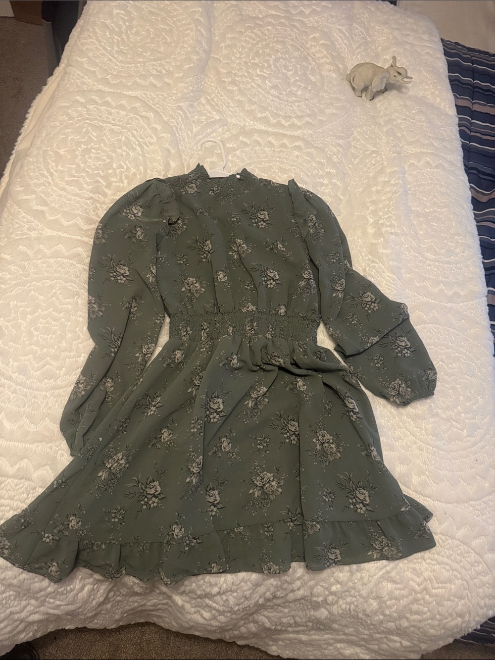 Forever 21 Sage Green Floral Long-Sleeve Smocked Dress